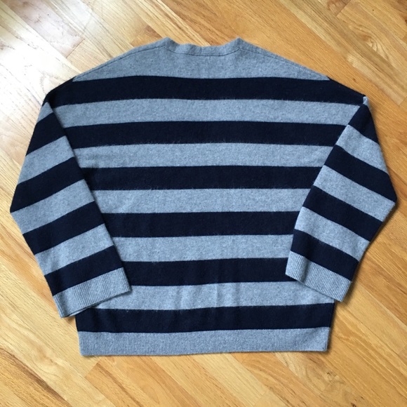 VINCE Striped Gray Navy 100% Cashmere V-Neck Sweater M - Picture 7 of 13